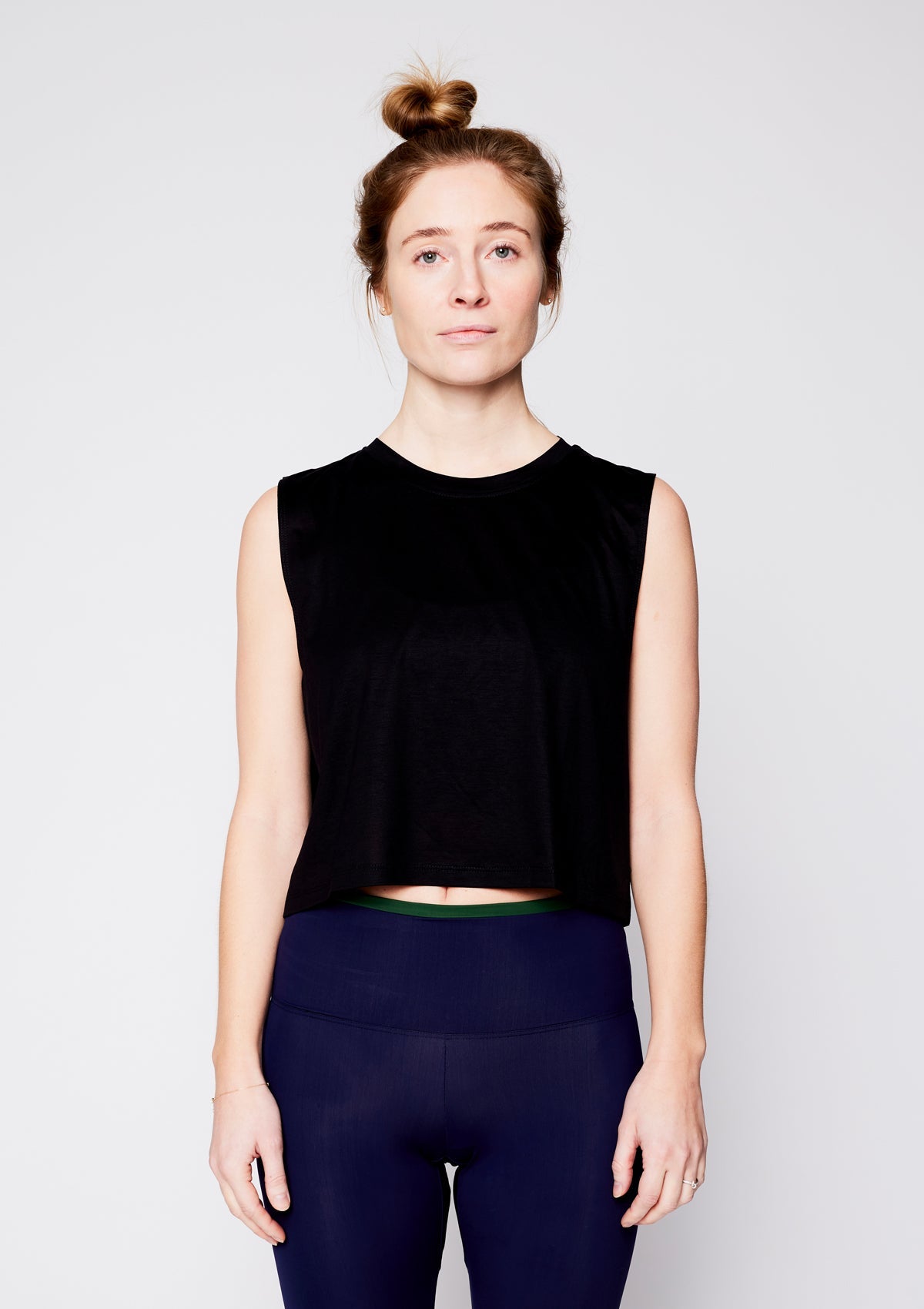 Das Statement Crop Top – Midnight Black